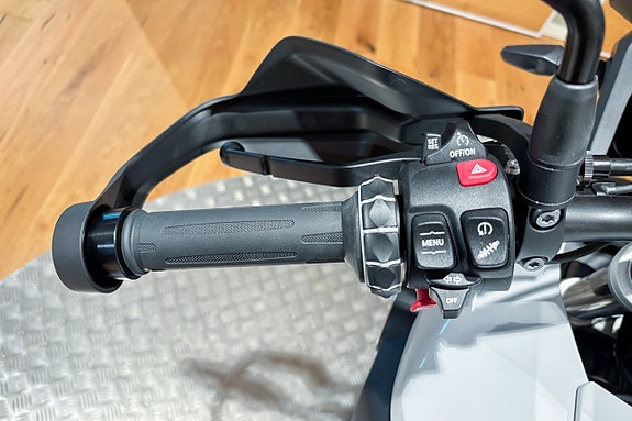 BMW F 800 GS |Kampanj - Sidoväskor och 5 års garanti|Fullutrustad| 8 of 9