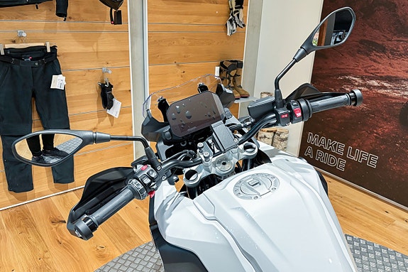 BMW F 800 GS |Kampanj - Sidoväskor och 5 års garanti|Fullutrustad| 6 of 9