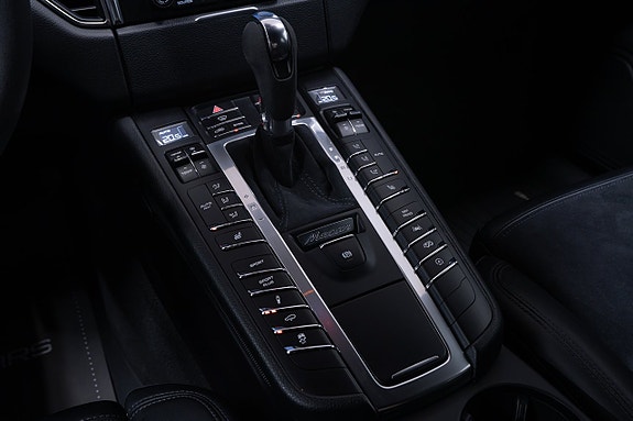 Porsche Macan GTS 25 of 30