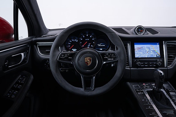 Porsche Macan GTS 21 of 30