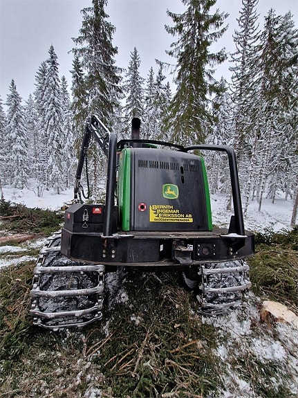 John Deere 1270G 10 of 24