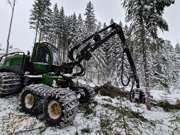 John Deere 1270G 16 of 24