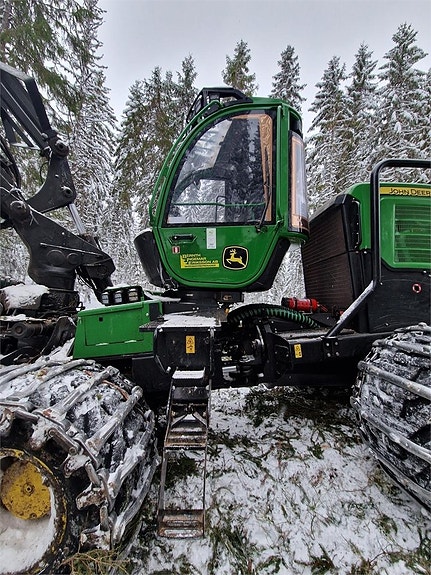 John Deere 1270G 5 of 24