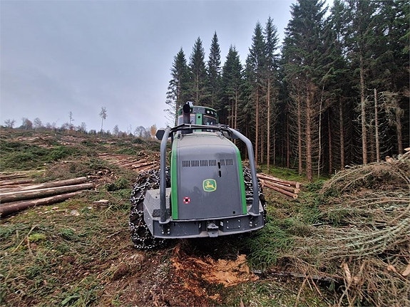 John Deere 1470G 7 of 24