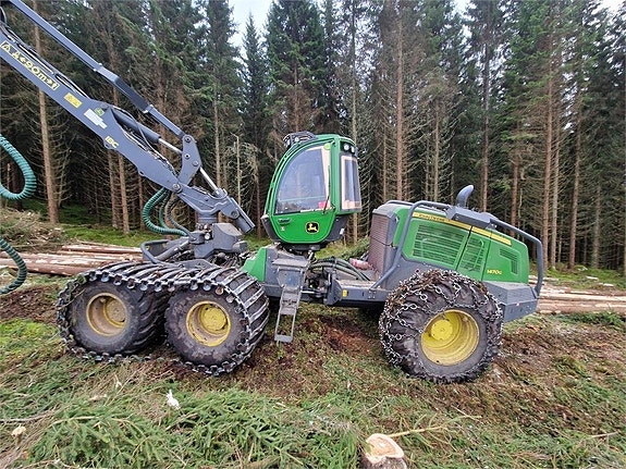 John Deere 1470G 3 of 24
