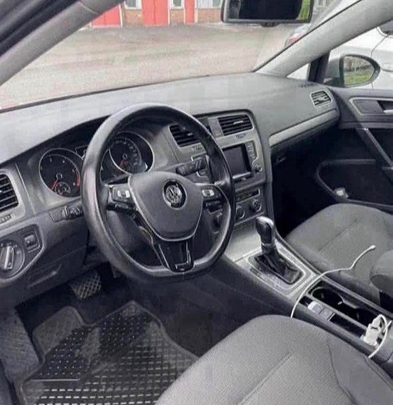 Volkswagen Golf VII 6 of 7