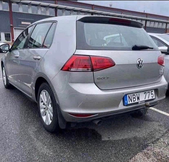 Volkswagen Golf VII 3 of 7