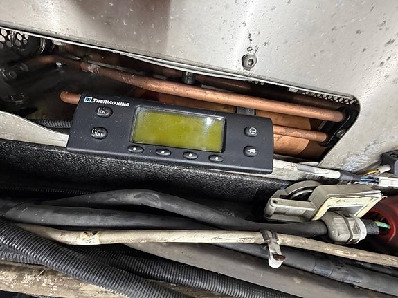Thermo King T1200R 11 of 12