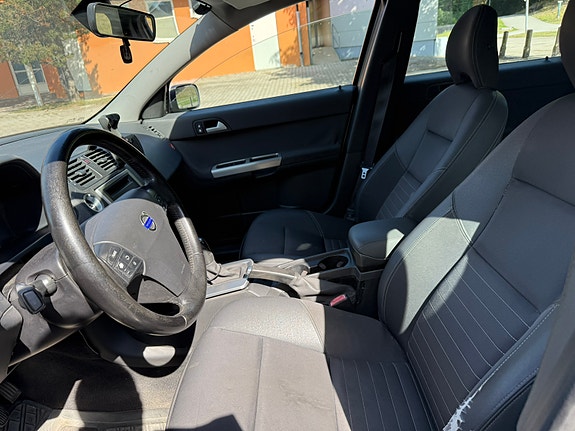 Volvo V50 6 of 9
