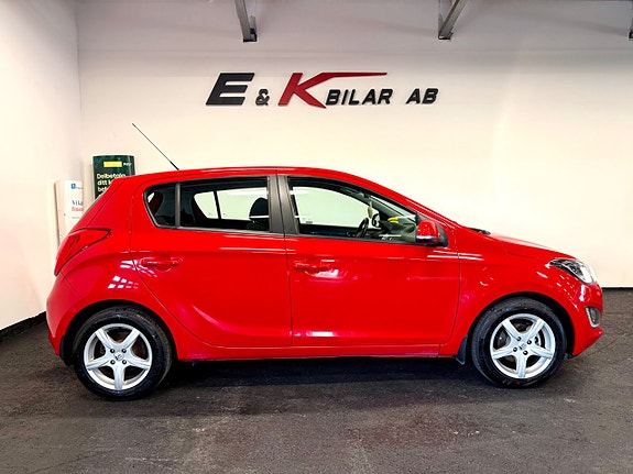 Hyundai i20 3 of 14