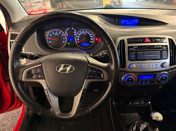 Hyundai i20 12 of 14