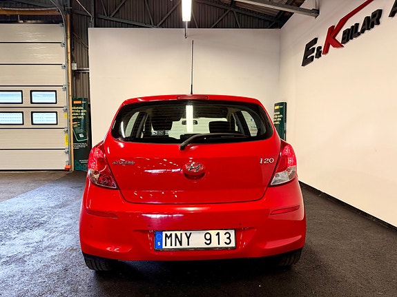 Hyundai i20 5 of 14