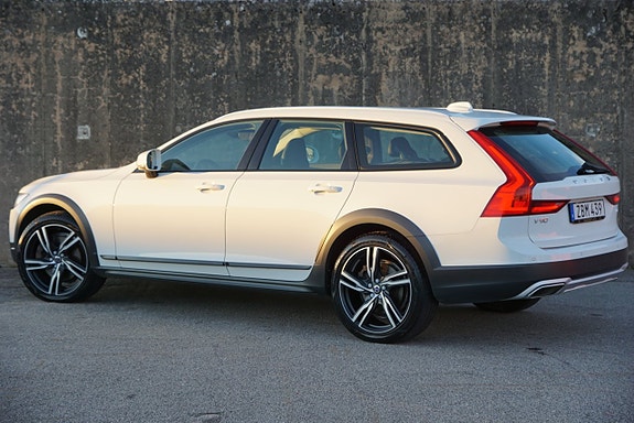 Volvo V90 Cross Country 5 of 30
