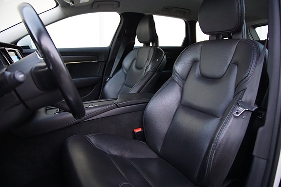 Volvo V90 Cross Country 16 of 30