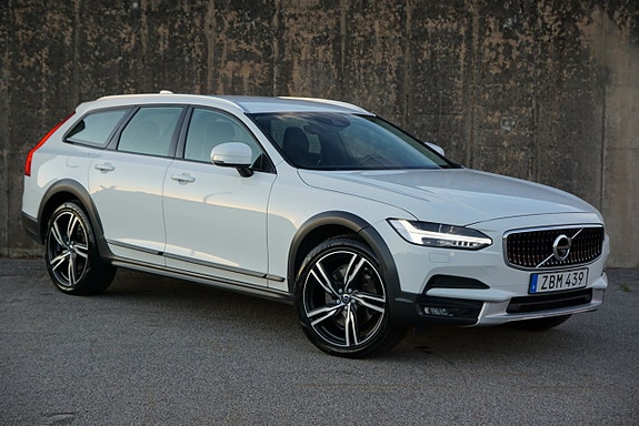 Volvo V90 Cross Country