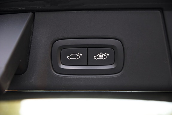 Volvo V90 Cross Country 21 of 30