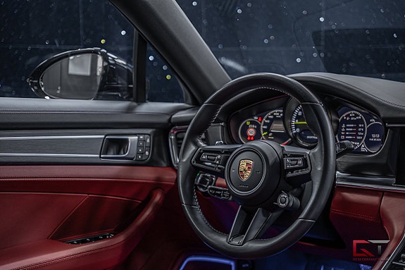 Porsche Panamera 4 19 of 20