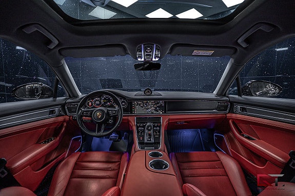 Porsche Panamera 4 15 of 20