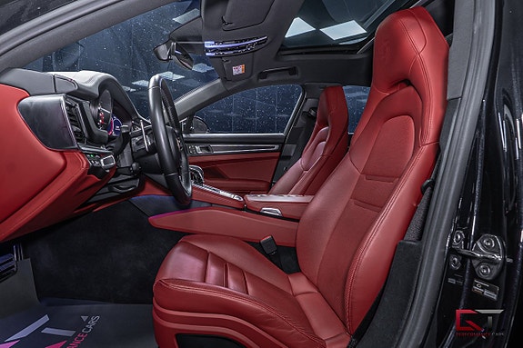 Porsche Panamera 4 14 of 20