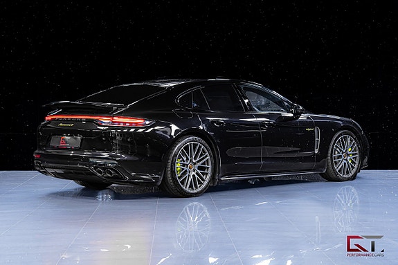 Porsche Panamera 4 8 of 20