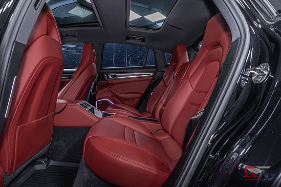 Porsche Panamera 4 18 of 20