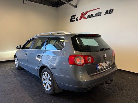 Volkswagen Passat 5 of 11