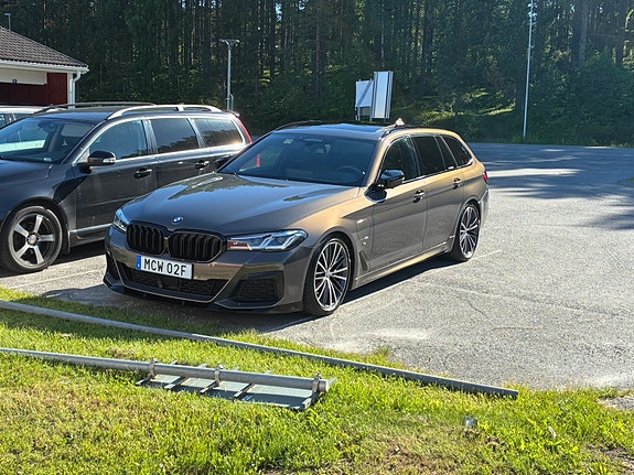 BMW 530e 6 of 12