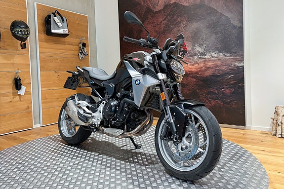 BMW F 900 R |Nyservad|369 mil|RDC|Larm|Heated handlebar grips| 3 of 10
