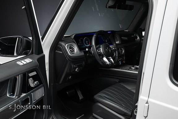 Mercedes-Benz G63 11 of 27