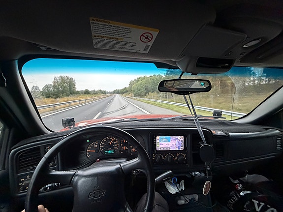Chevrolet Avalanche 2 of 11