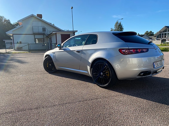 Alfa Romeo Brera 6 of 9