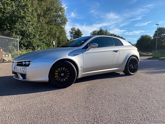Alfa Romeo Brera 2 of 9