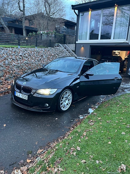BMW 335i 8 of 8