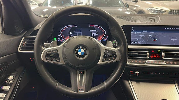 BMW 330d 22 of 30