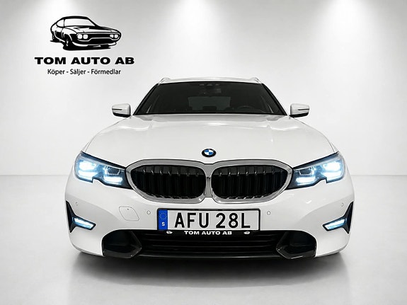 BMW 330d 2 of 30