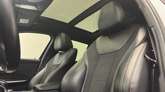 BMW 330d 15 of 30