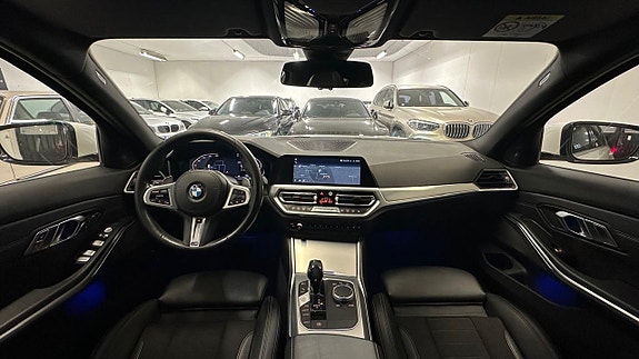BMW 330d 21 of 30