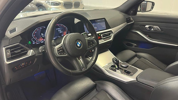 BMW 330d 13 of 30