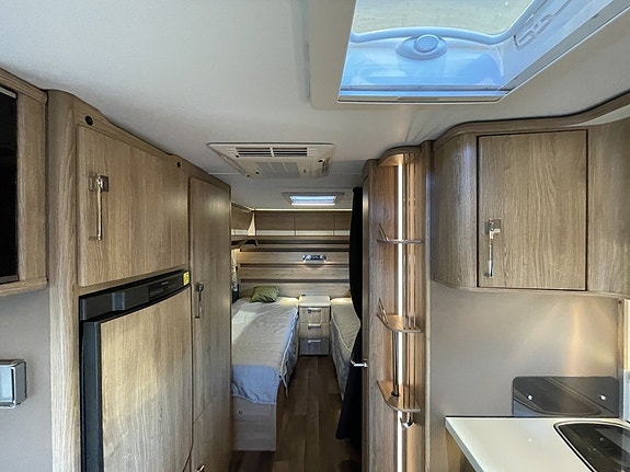 Kabe Smaragd GLE KS AC/Långbäddar/Alde/1700 kg 3 of 12