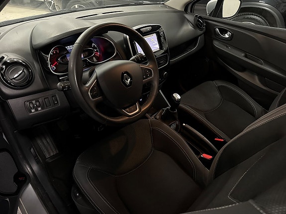 Renault Clio 8 of 21