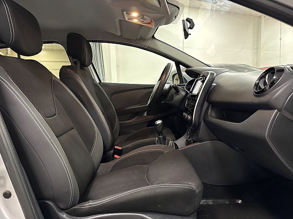 Renault Clio 6 of 21
