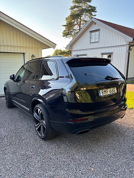 Volvo XC90 7 of 18