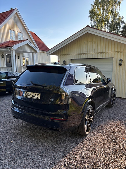Volvo XC90 9 of 18