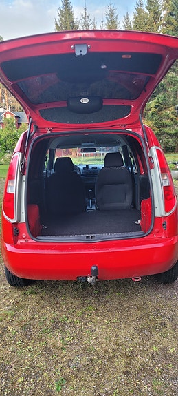 Skoda Roomster 5 of 9