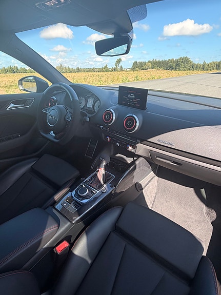 Audi S3 6 of 8