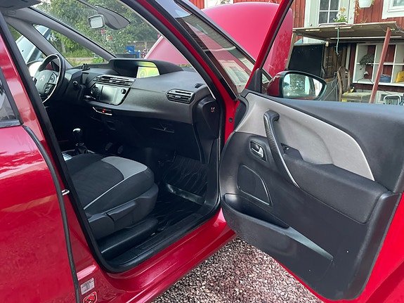 Citroen Grand C4 Picasso 20 of 30