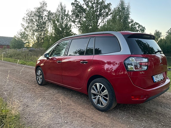Citroen Grand C4 Picasso 4 of 30