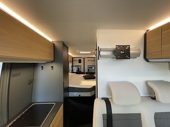 Adria Twin Select 640 SGX Automat/Höj & sänkbar säng/B-kort 6 of 10