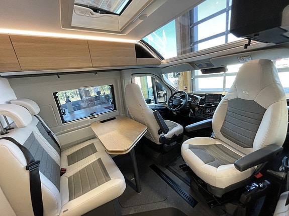 Adria Twin Select 640 SGX Automat/Höj & sänkbar säng/B-kort 3 of 10
