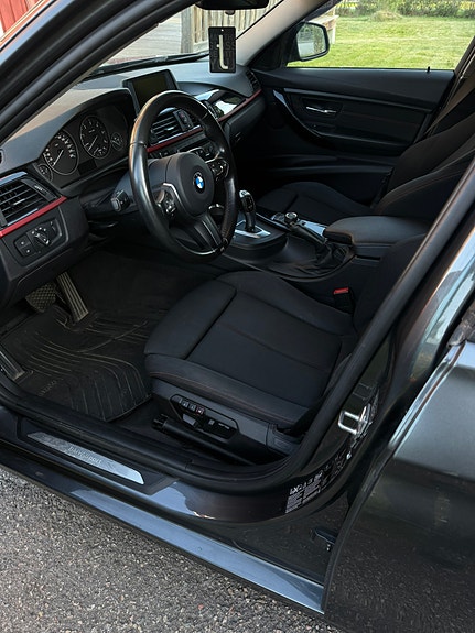 BMW 320d 5 of 11
